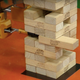 Este robot aprendió a jugar Jenga después de 300 partidas de “entrenamiento”.